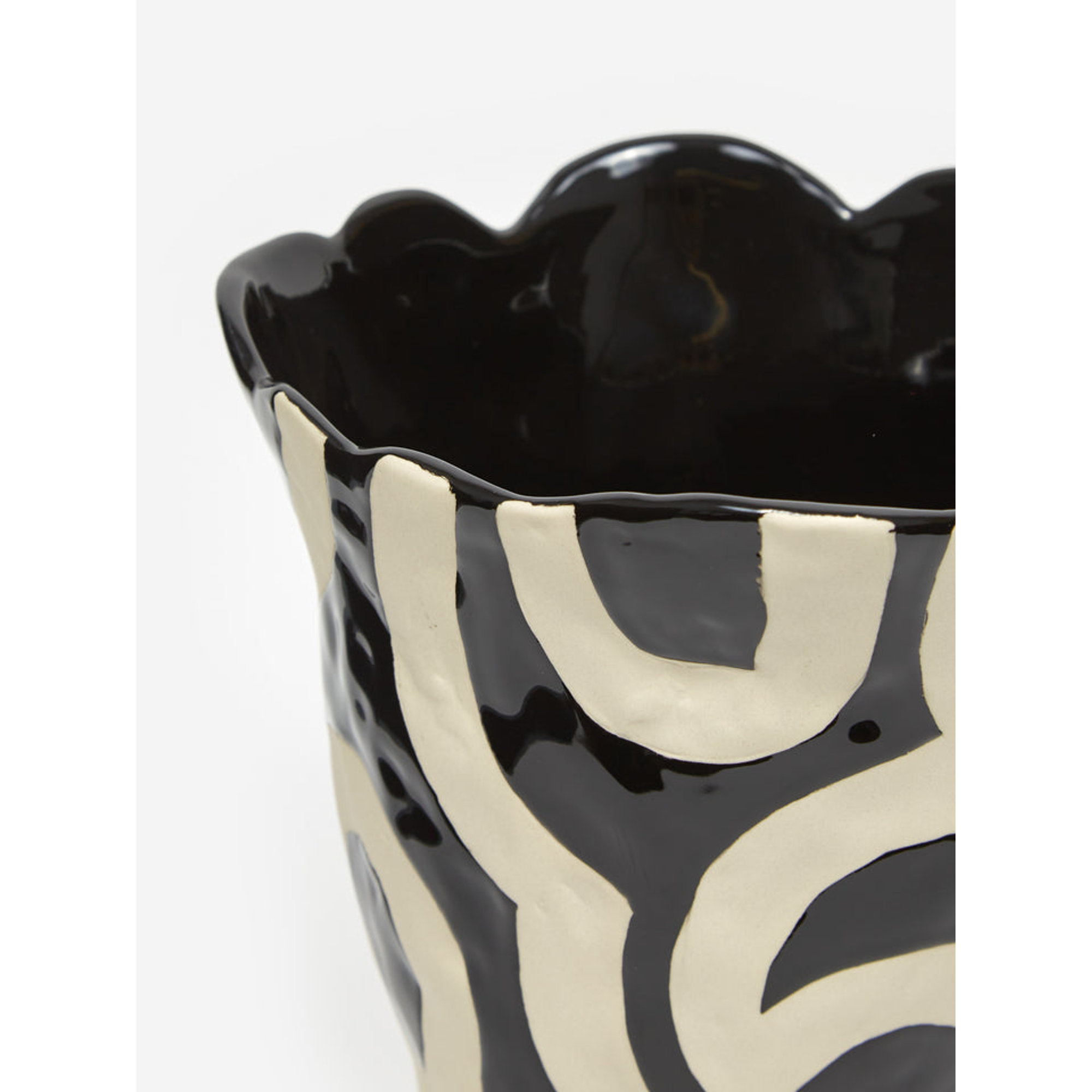 Jessica Hans Shadow Vase - Black and White Ab426a963 Hay vista1
