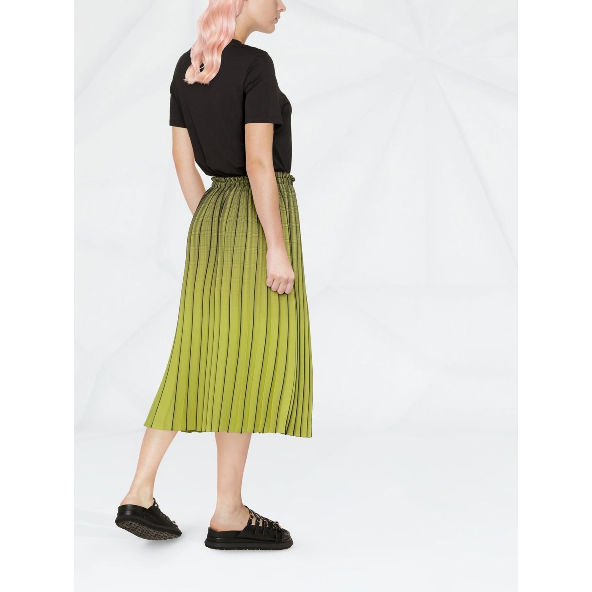 Easy Tee.apex Tee p L1024523 Theory vista2