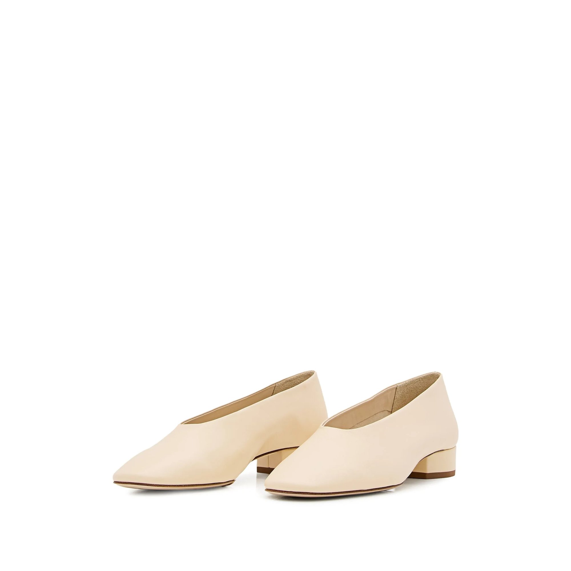 Delia Nappa Leather Creamy A11pugelr25ch0221100007 Aeyde vista1