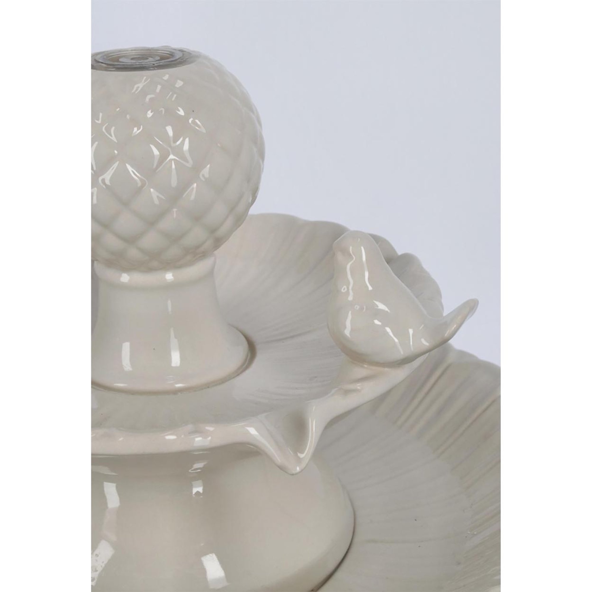 Ivory Niky fountain with bird h68 c-led Bizzotto outdoor vista2