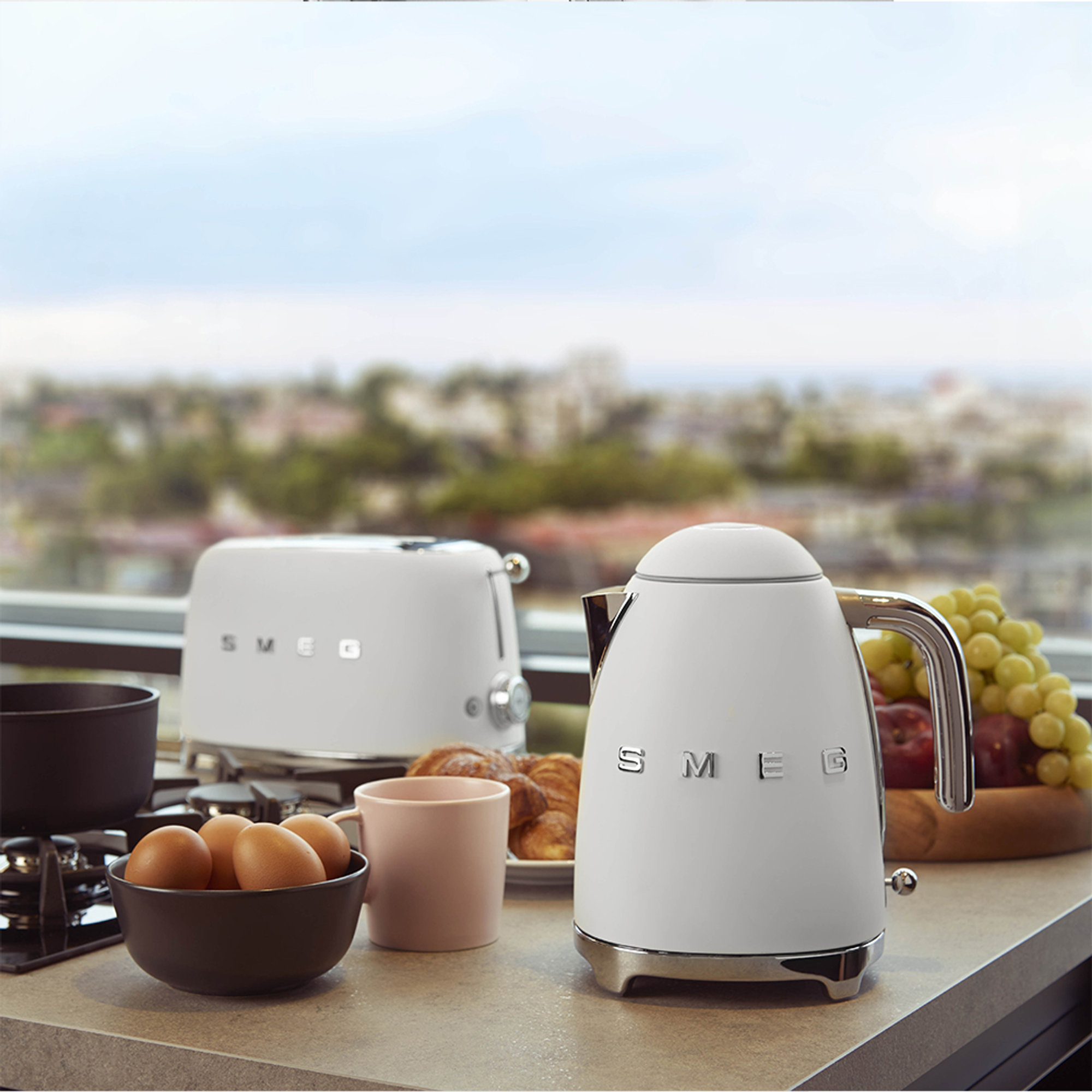 Smeg Bollitore Standard 50's Style – Bianco OPACO – KLF03WHMEU smeg vista6