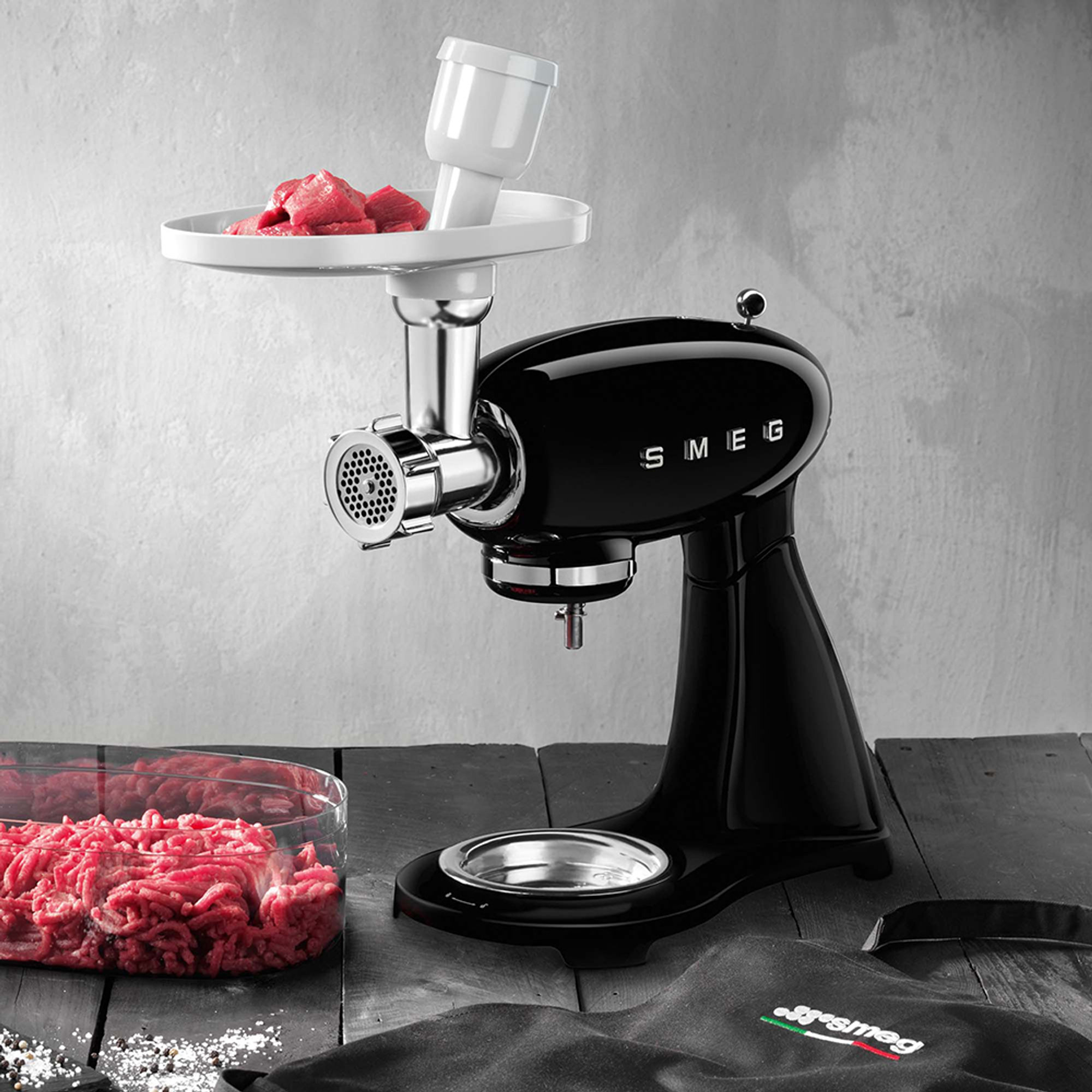 Impastatrice Full Color , nero SMF03BLEU smeg vista3