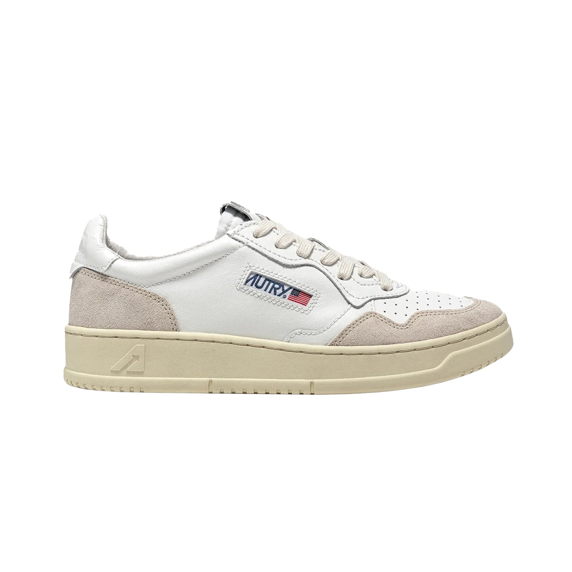 Medalist Low Suede Beige Autry vista1