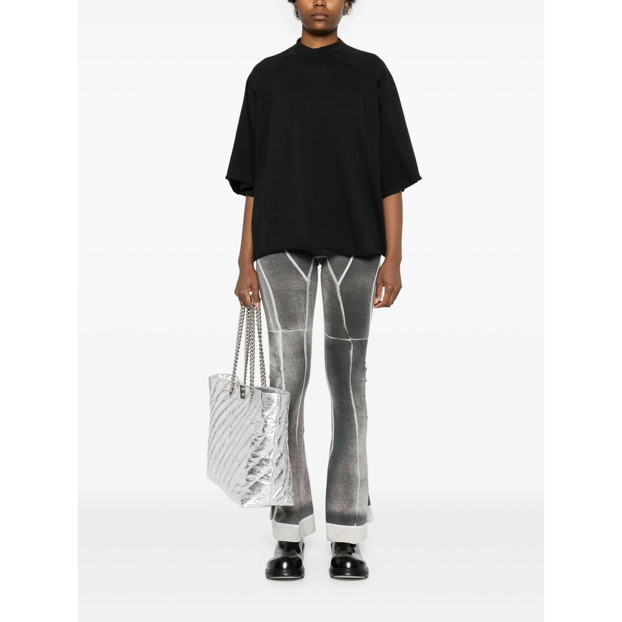 Heavy Dart Tee Soot ENTIRE STUDIOS vista2