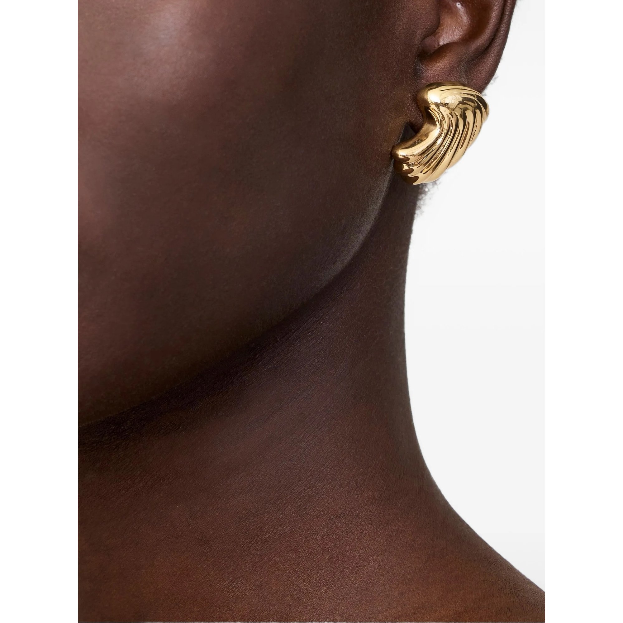 Curved Shell Earrings - Gold Anine Bing vista1