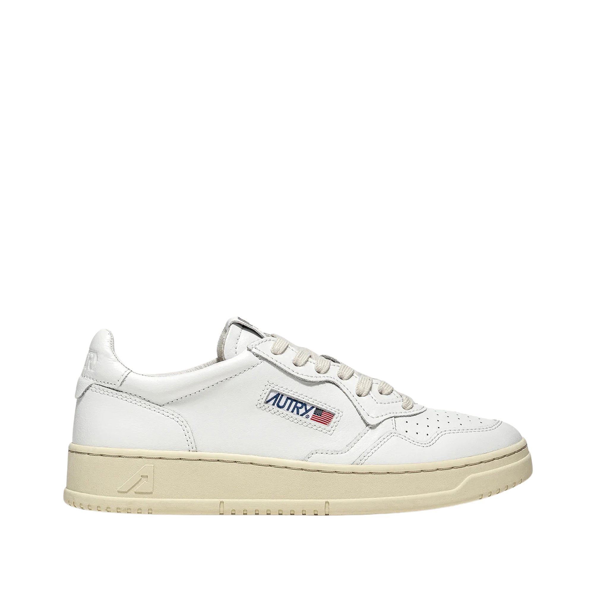 Medalist Low White Leather Autry vista0