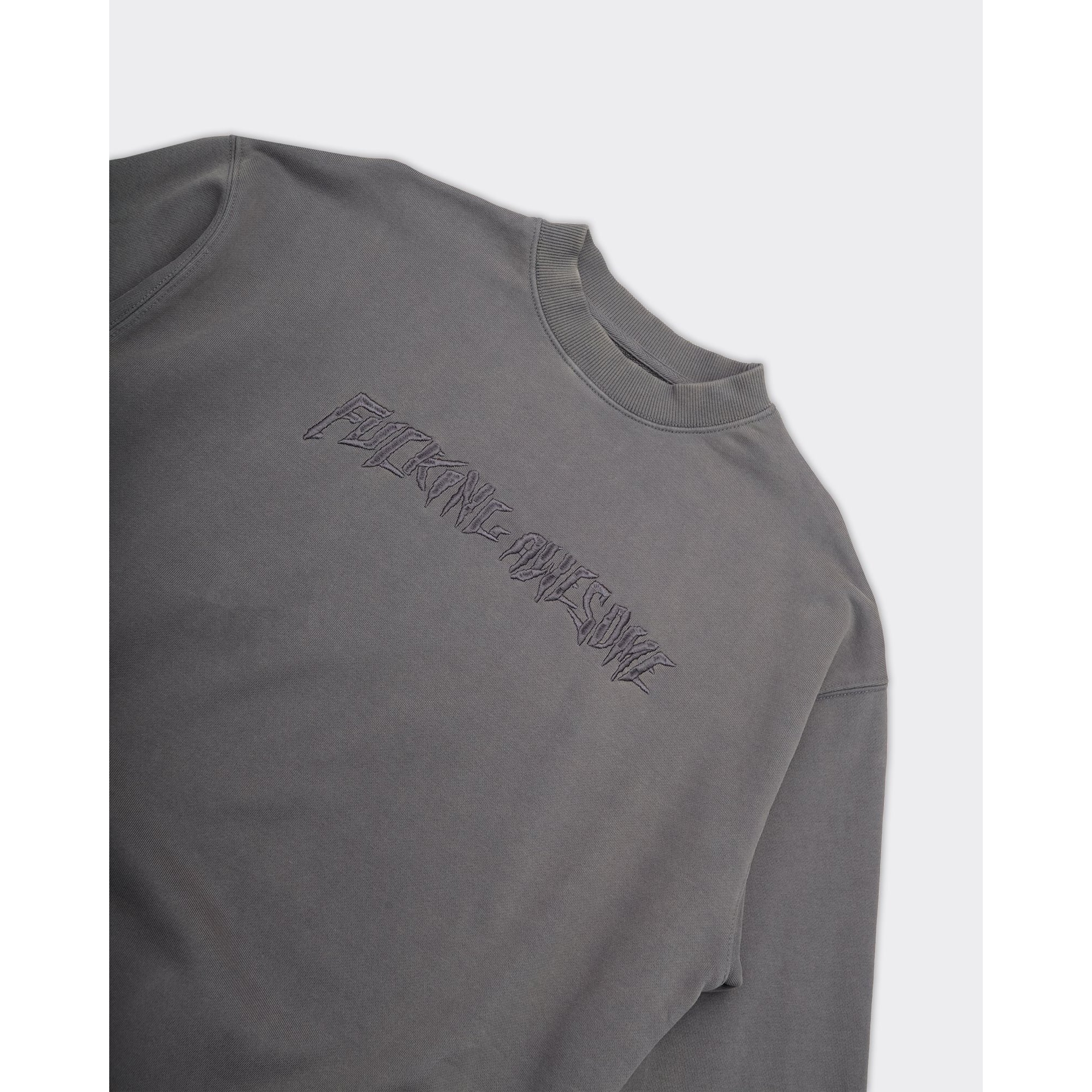 Crewneck Distressed Stamp Dark Grey FUCKING AWESOME vista1