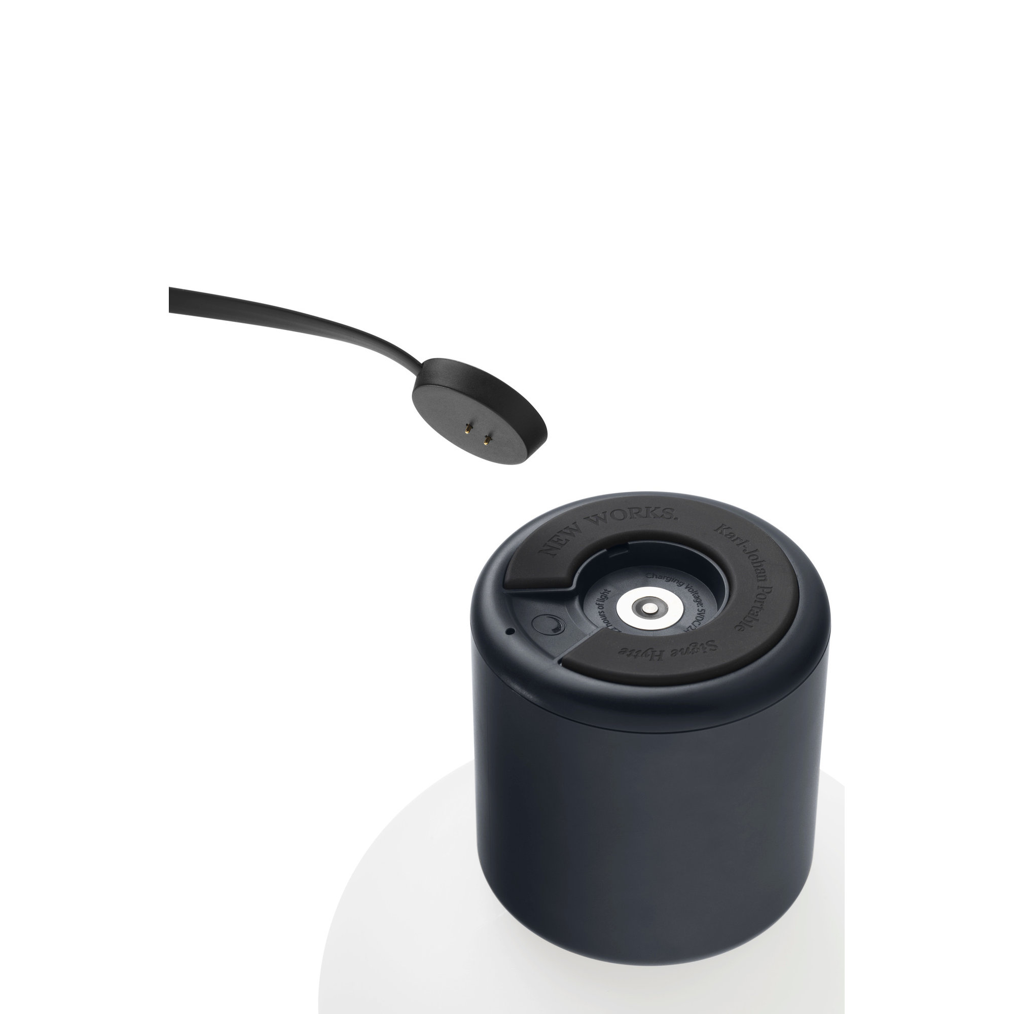 Karl-Johan Portatile Lampada da tavolo, Cold Nero New Works vista2