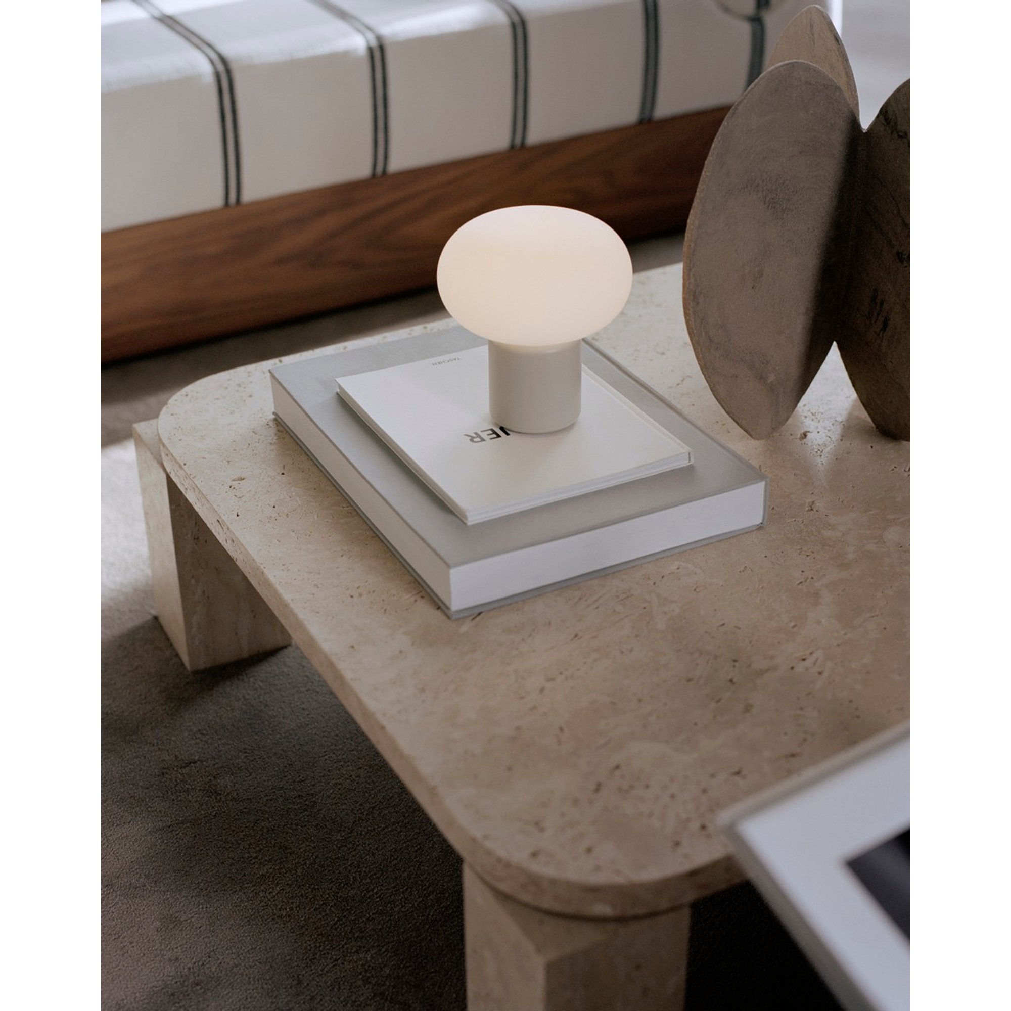 Karl-Johan Portatile Lampada da tavolo, Light Grey New Works vista4