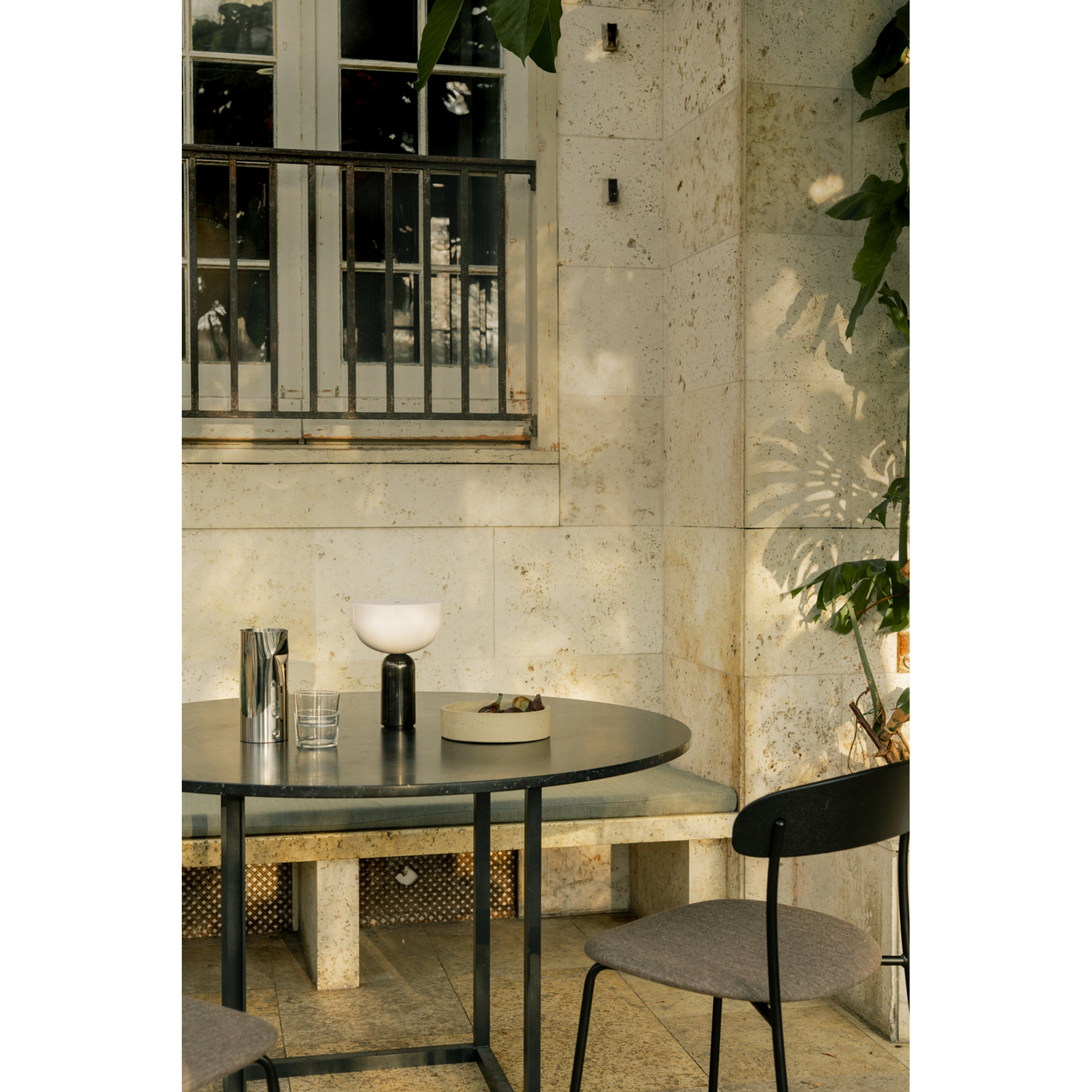 Kizu Portatile Lampada da tavolo, Nero Marmo New Works vista4