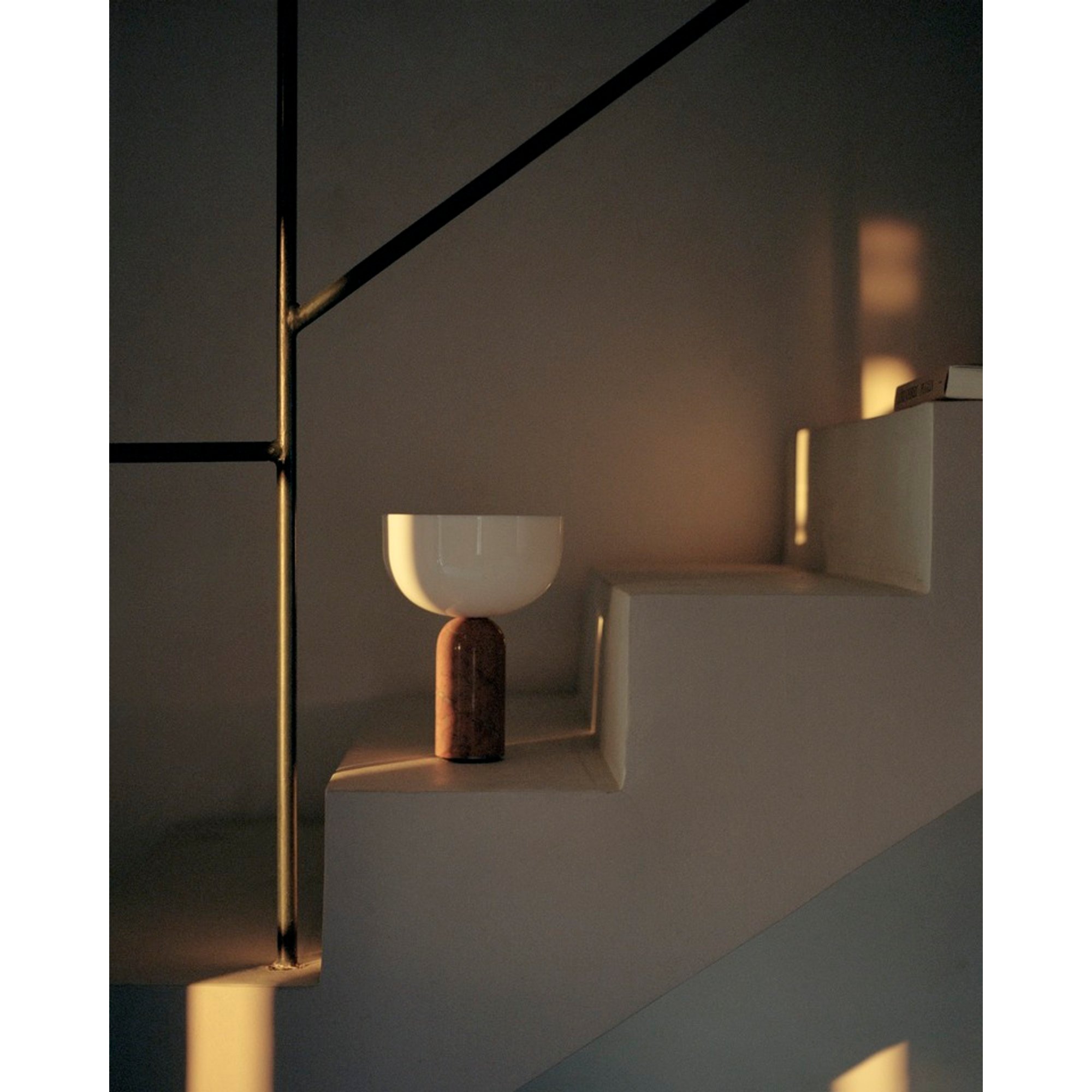 Kizu Portatile Lampada da tavolo, Breccia Pernice New Works vista4
