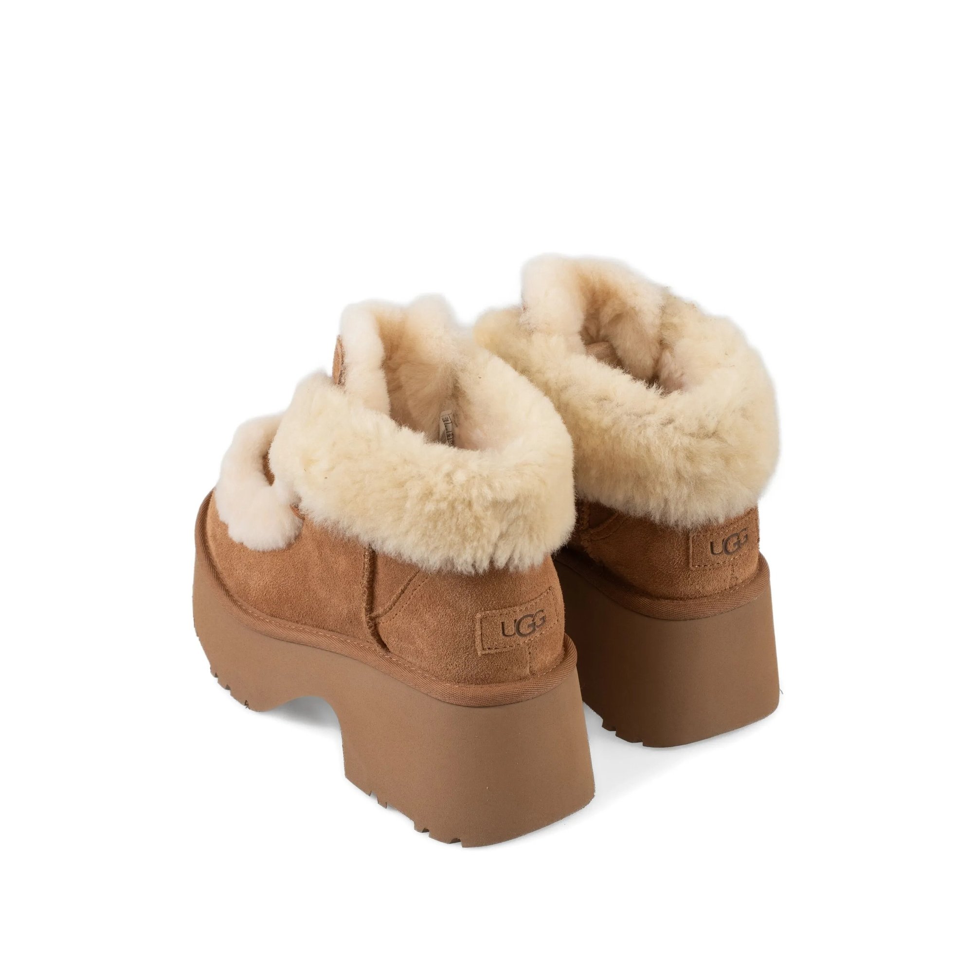 w Esmee Lace up Ugg vista3