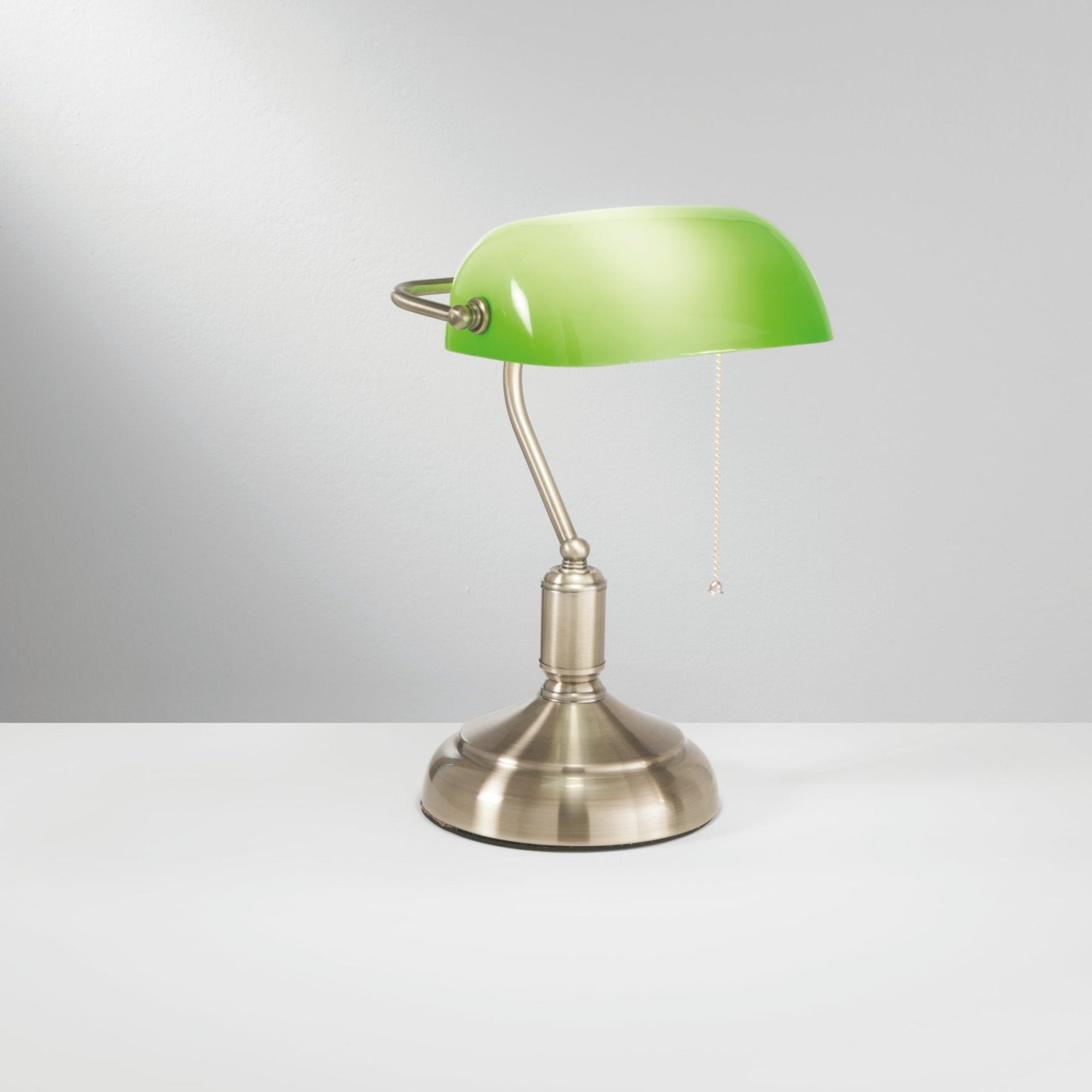 Marshall Table Lamp in Bronze Metal with Green Glass Diffuser Luce Ambiente e Design vista1