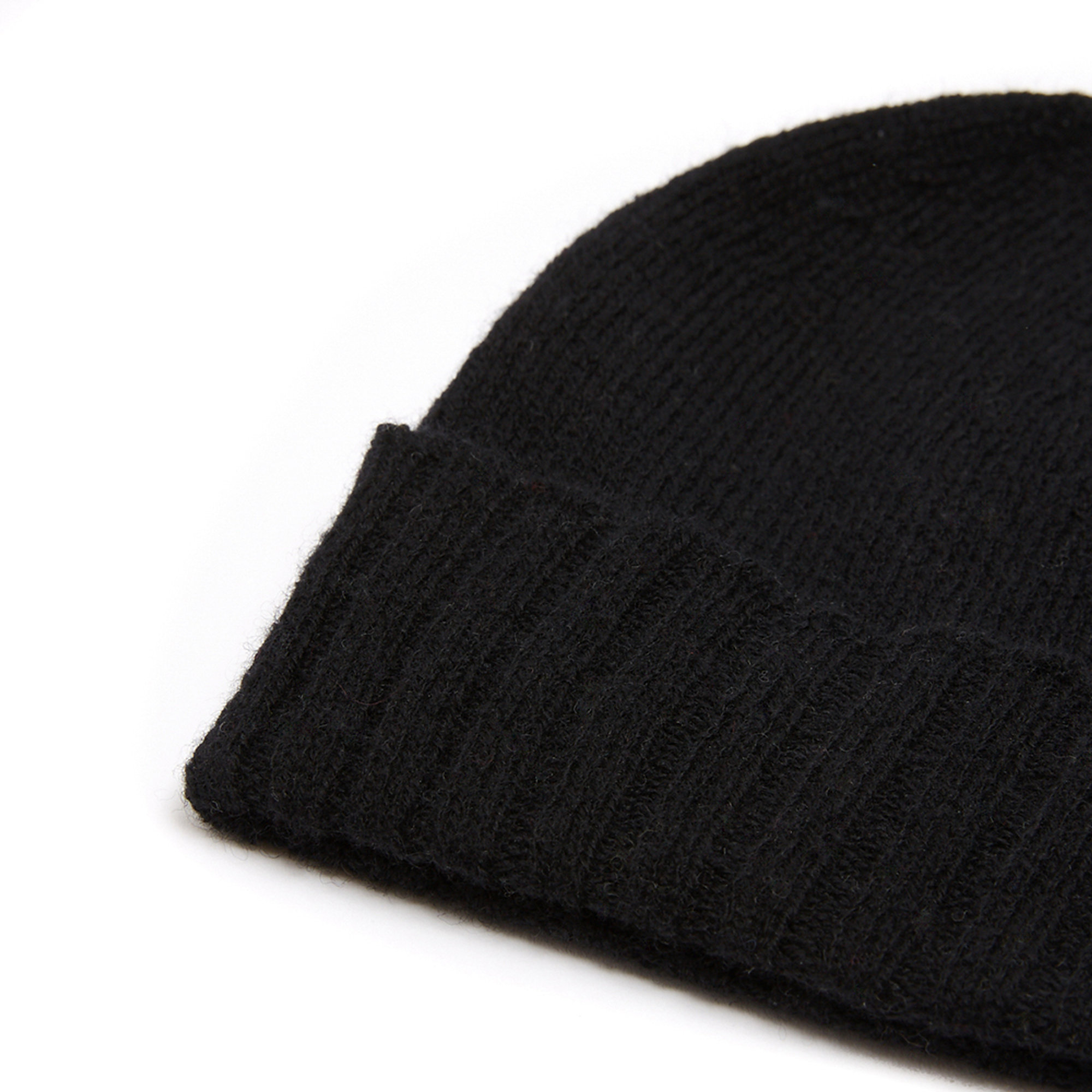 Cappello nero 100% CASHMERE  vista1
