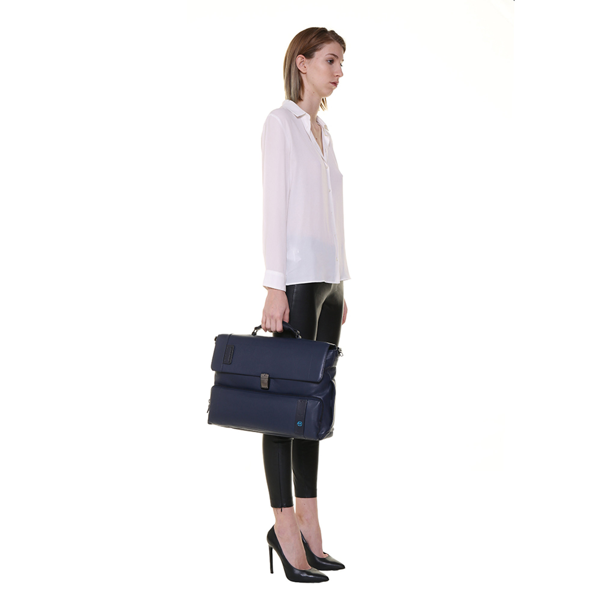 Cartella con tasca frontale in pelle blu Piquadro vista1
