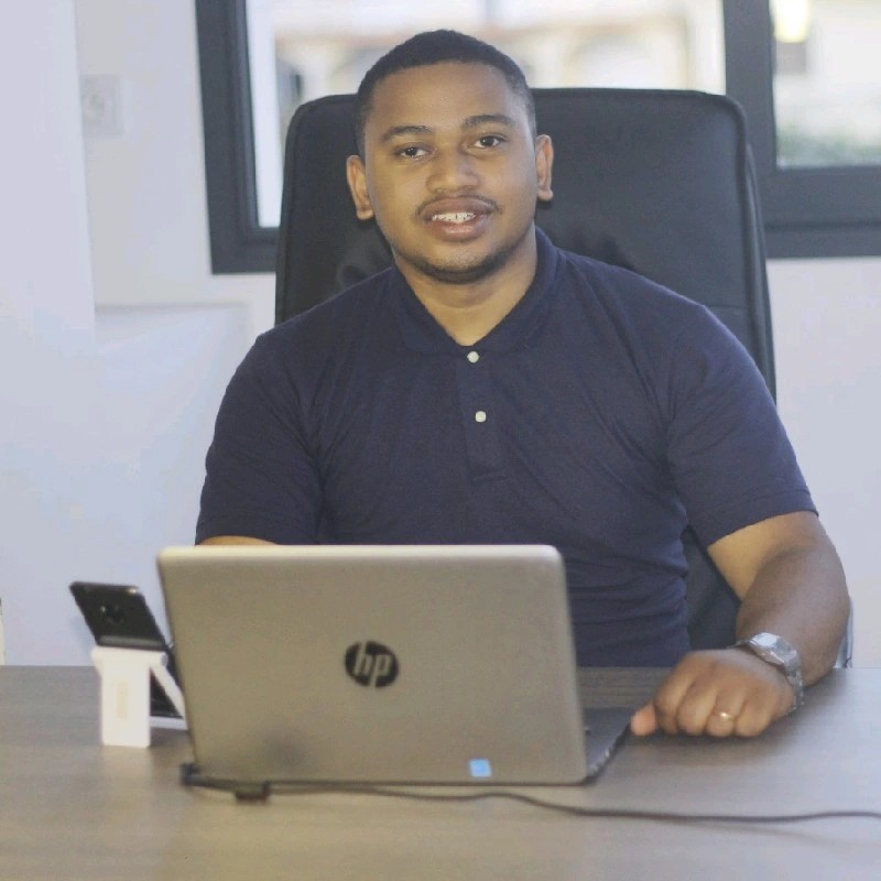 Guy Narinirina Raveloson