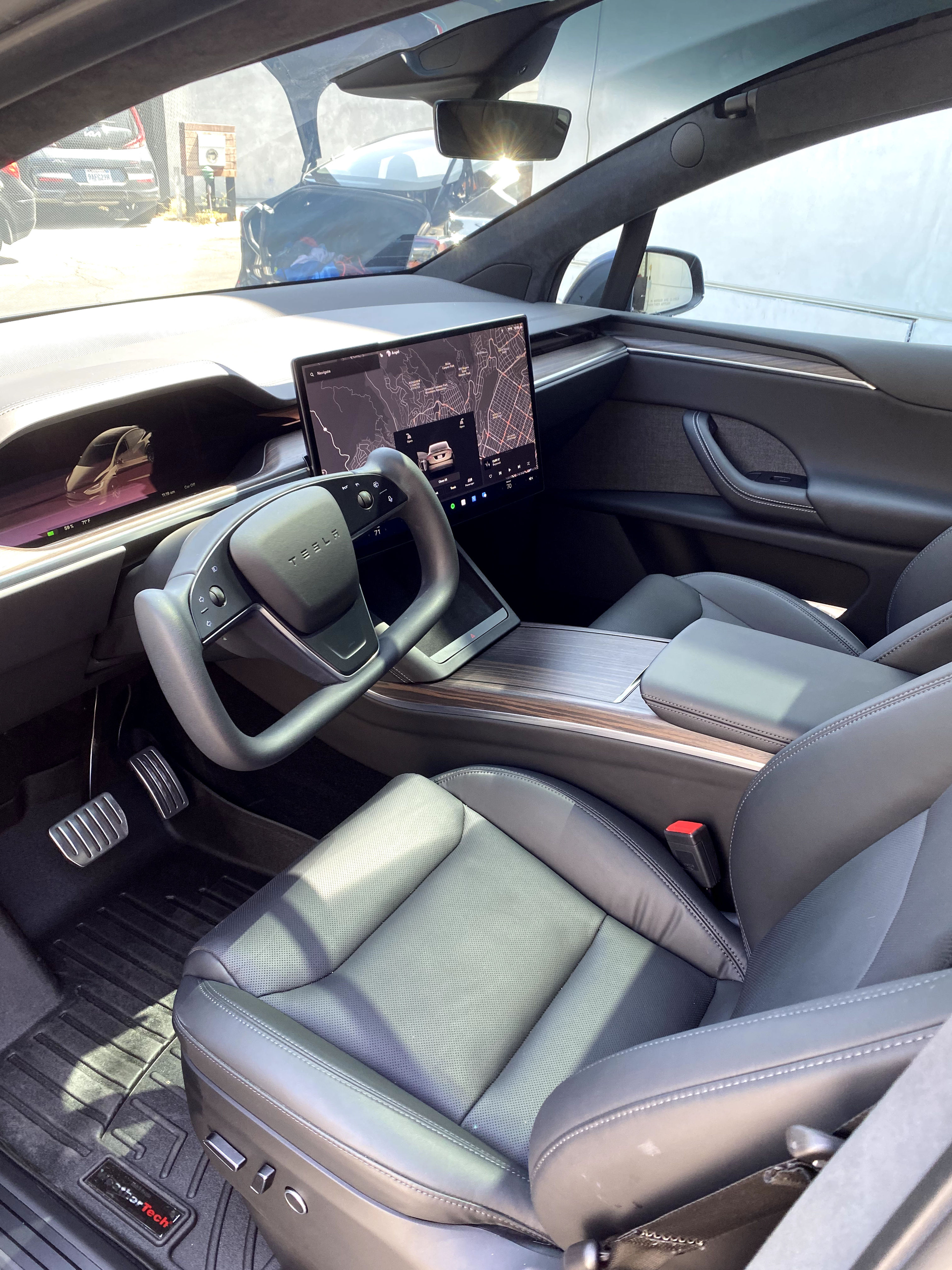 Interior14