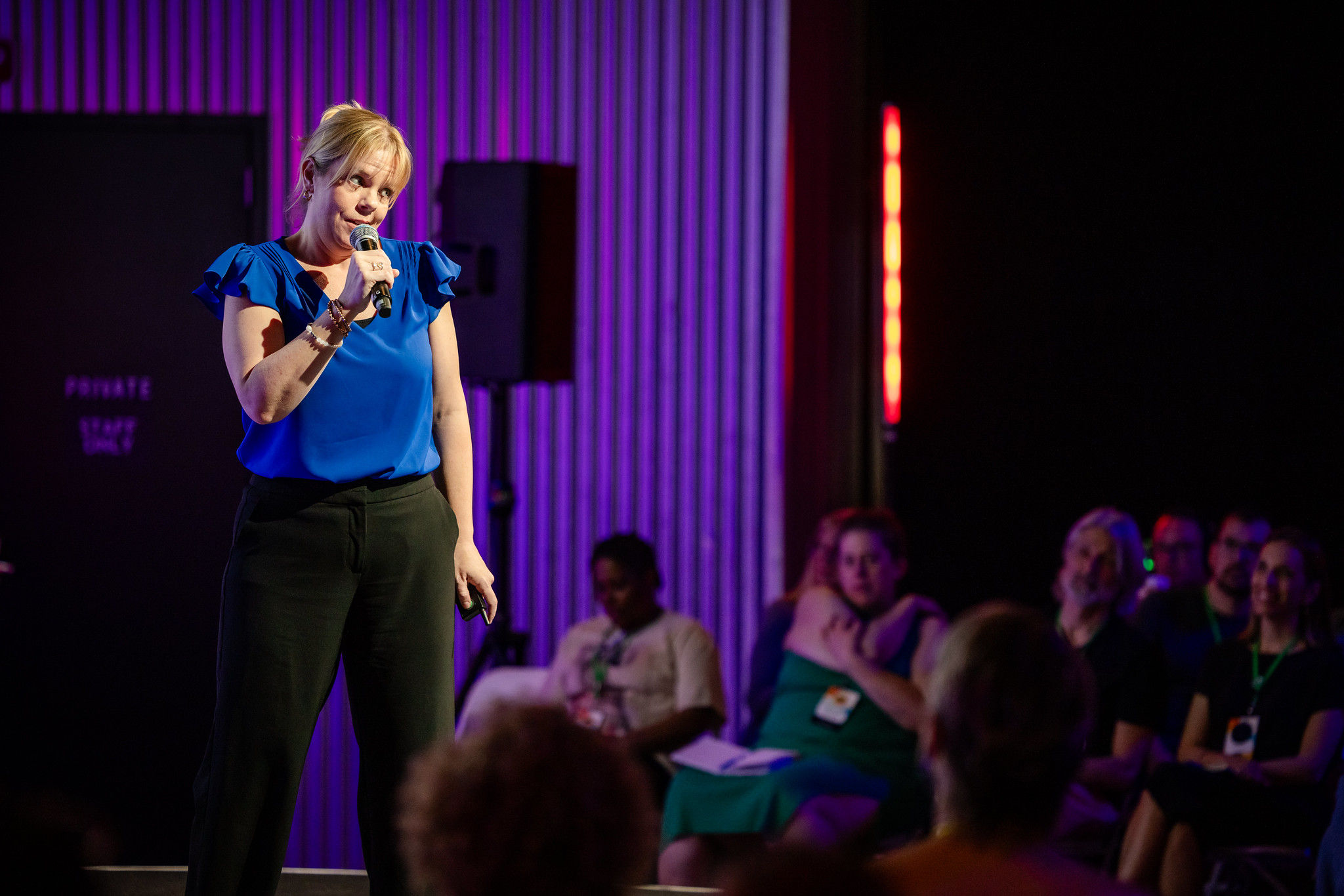 Cassandra Aarssen speaking at NeuroDiversion