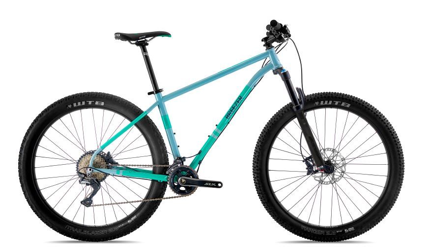 2018 Breezer Lightning