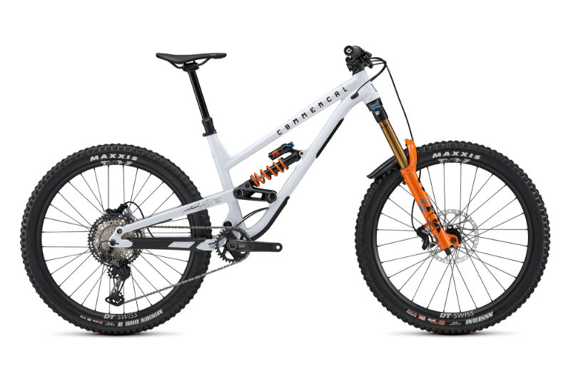 2026 Commencal Clash
