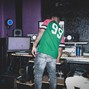 LahDillz  - Switch