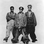 icebreaker - 90's vibe