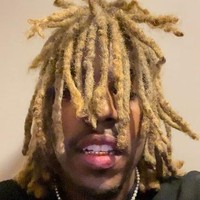dee b