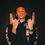 bustinjieber - clap back