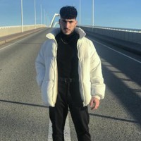 J Pistola