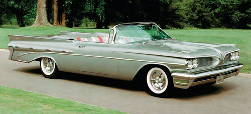 Pontiac made its contribution to late-1950’s dazzle with this 1959 Bonneville convertible.