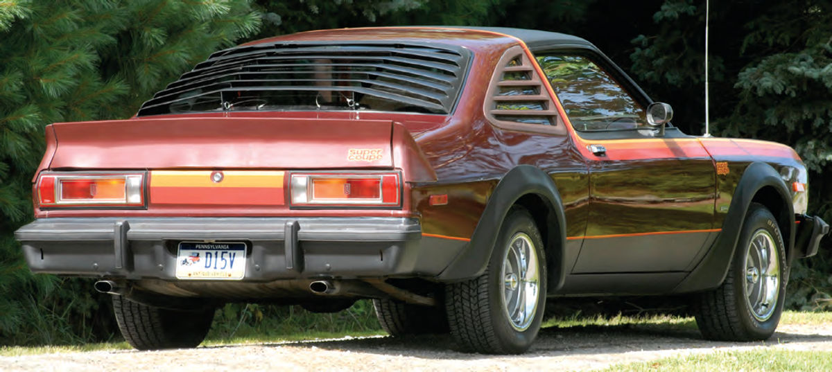 It hadn’t been that many years since the feature car’s Superbird ancestors wore giant wings where the Super Coupe used a simple spoiler.