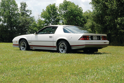 Chevrolet introduced the feature car’s design as a 1982 model and made an almost-complete break with the past. The taillights are among the few clear reminders of earlier Camaros.