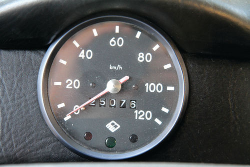 There is only the speedometer and three lights on the instrument panel. The speedo is calibrated in kilometers per hour and pegs out at approximately 70 mph.