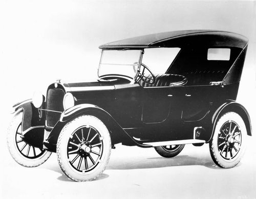 One of Dodge’s selling points was that the style of the car didn’t change significantly from year to year, although there were constant improvements to the mechanicals. This 1921 model is nearly identical to the first cars.