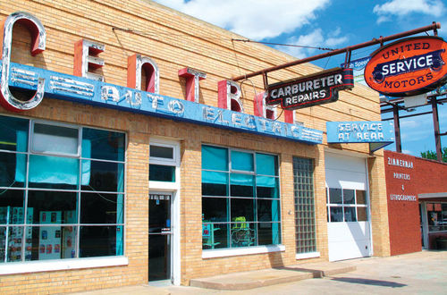 Yes, the shop in Kearney, Nebraska, still rebuilds carburetors.