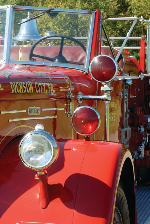 A traffic signal supplied one red lens for the truck.