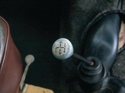 Shift knob shows a Czechoslovakian right-to-left gear sequence