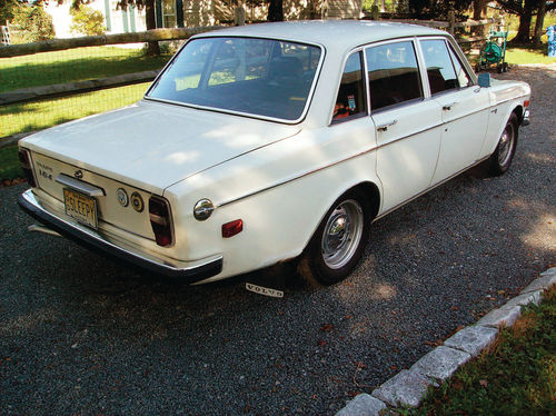 From the back, the 164 had the practical look that’s generally expected from Volvo.