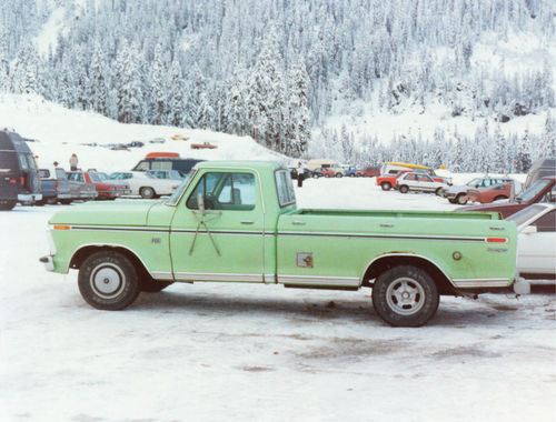 Ford F-100, mint green before restoration