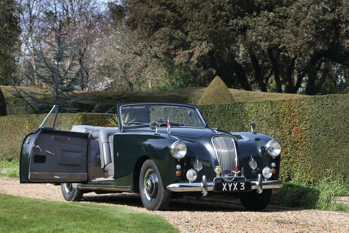 Prince Phillip's 1954 Aston Martin Lagonda, Door Ajar