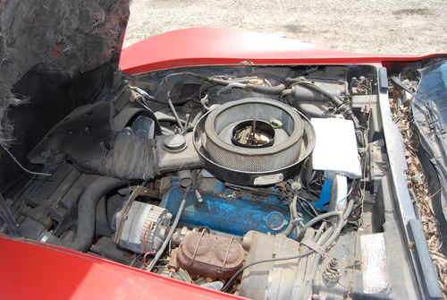 Corvette’s underhood area was packed with dry leaves