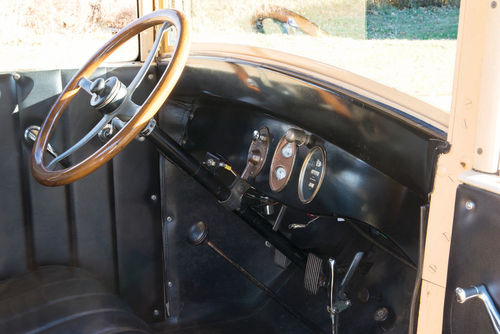 Many cars of the 1920s are cramped and the Whippet is no exception. A tall driver needs to make concessions.