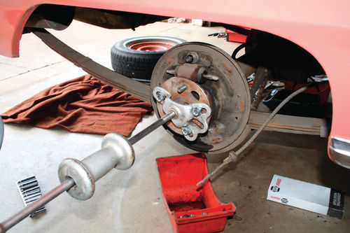 A slide hammer was used to remove the rear axles.