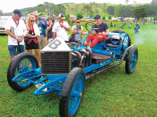 Indy champ Scott Dixon drove Rod Millen’s 1906 Darracq up the hill.