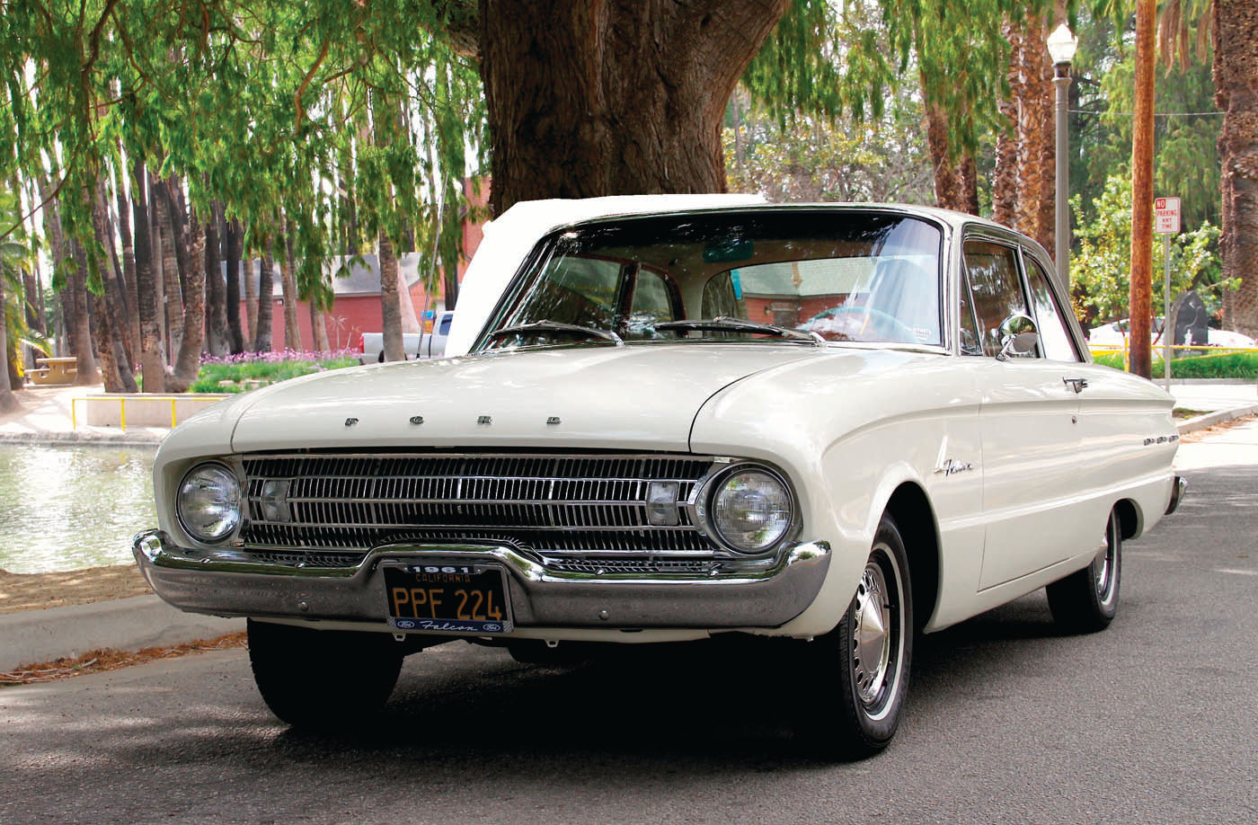 1961 FORD FALCON FUTURA - AutoRestorer