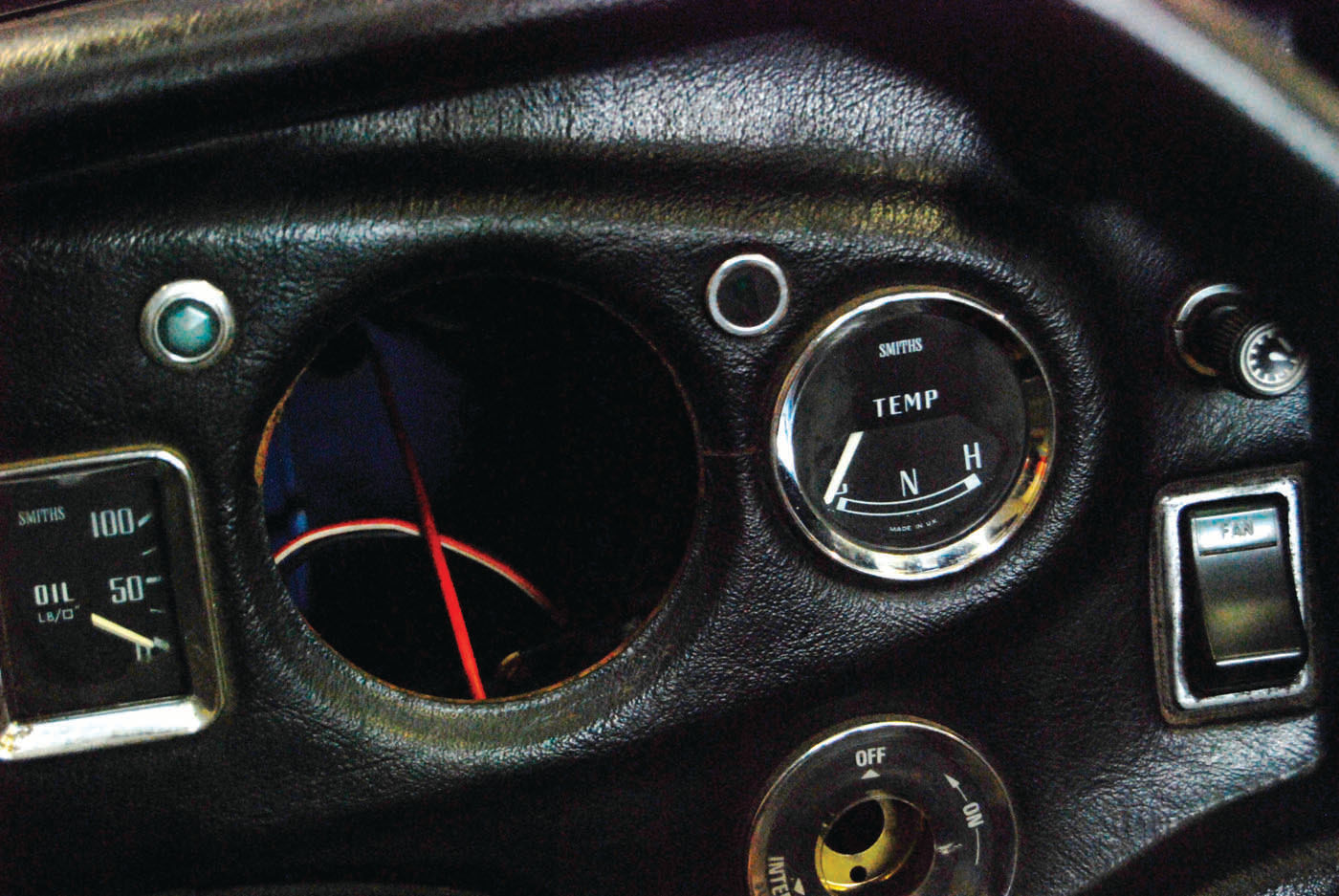 INSTALLING A GPS SPEEDOMETER AutoRestorer
