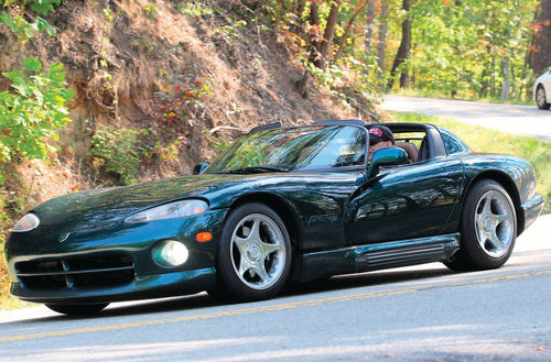 Bob Swartz’s 1995 First Generation RT/10 Roadster, Viper Emerald Green. (“We’re both lovin’ the twists and turns of the ‘Tail of the Dragon,’ aka U.S. 129 in North Carolina/ Tennessee.”)