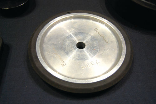 The use of a narrow belt requires a narrow wheel like this one.