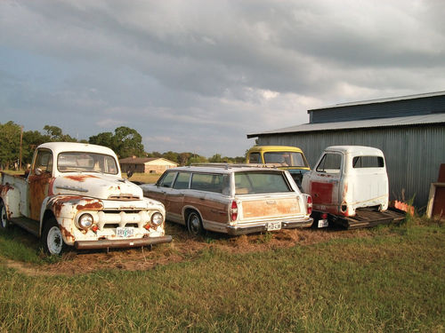 This is the scene James Buie saw when he traveled to nearby Alba, Texas, with a friend to look at some equipment for sale. The 1968 Country Squire immediately caught Buie’s eye.