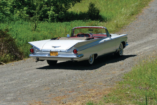 The “new high and wide Vista-Panoramic windshield” is as iconic as the fins.